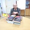 Віталій Довгич передав кафедрі міжнародної журналістики книги із власної бібліотеки