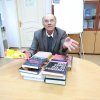 Віталій Довгич передав кафедрі міжнародної журналістики книги із власної бібліотеки